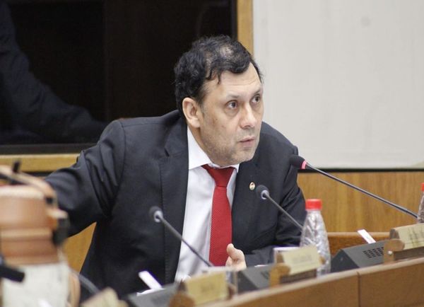 Victor Bogado admite que la política se ha convertido en un reality Show