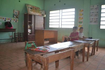Escuela con peligro de derrumbe solicita asistencia del MEC