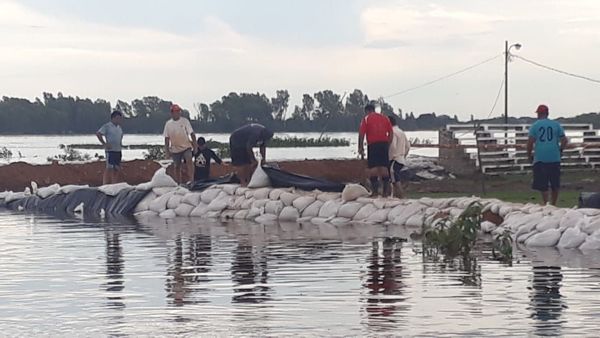 Parlamentarios destacan labor del Estado en Ñeembucu