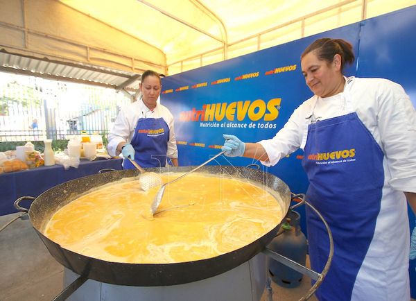 Buscan aumentar consumo per cápita de huevo en el país
