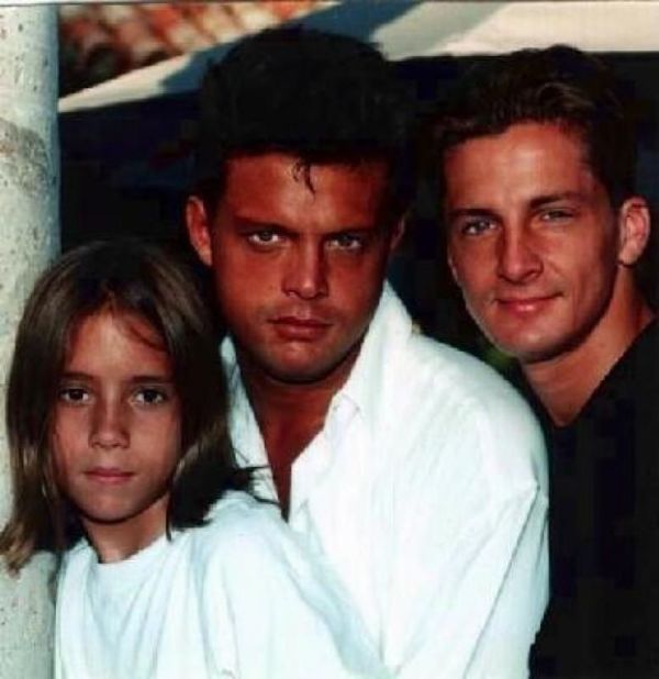 Filtran foto del hermano desaparecido de Luis Miguel junto a Alejandro Basteri