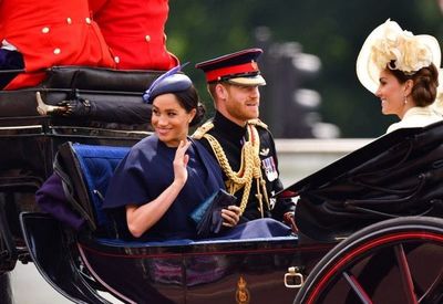El misterio detrás del tercer anillo que portó Meghan Markle en su regreso