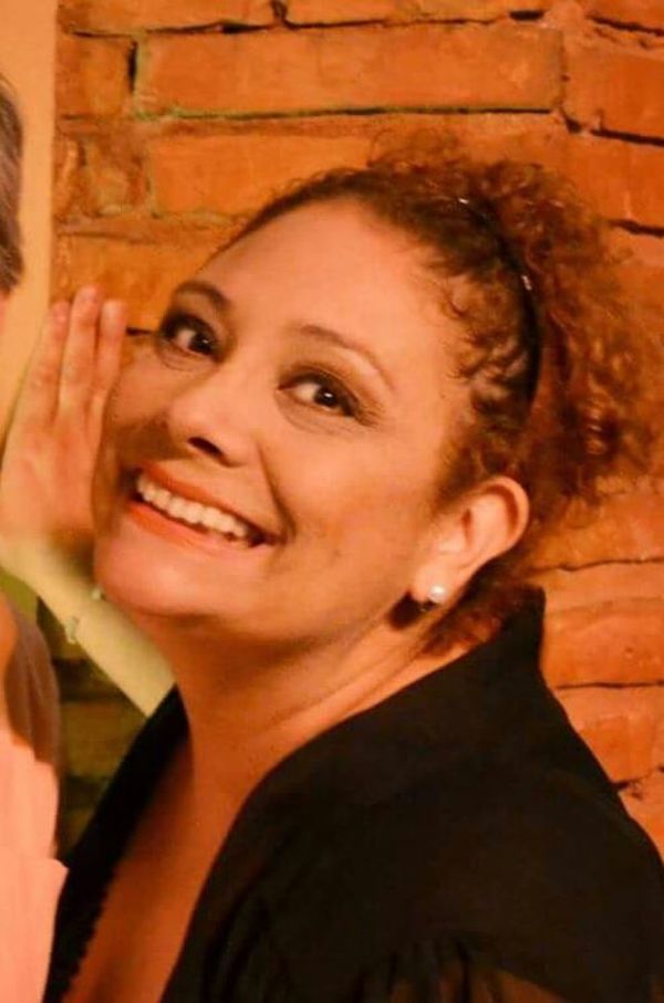 La actriz Patricia Reyna admite que del teatro no se vive pero que existen nuevos profesionales como espectadores
