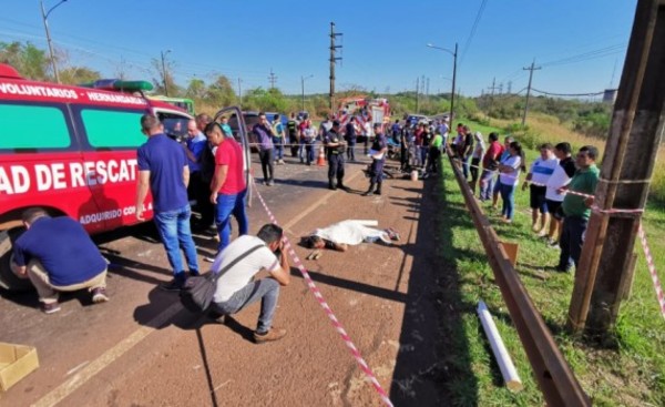 Motociclista muere tras ser embestido por camioneta