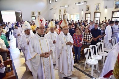 El sacerdocio desafía en medio de tormentas - Nacionales - ABC Color