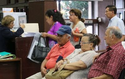 Estado invierte mensualmente en ancianos de escasos recursos un total  de G. 101.506 millones
