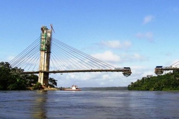 Destacan satisfacción por distribución equitativa de la construcción de puentes