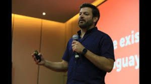 Asociación de Emprendedores analizan plan de reforma tributaria