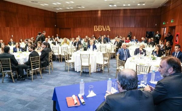 Ministro de Hacienda admite que por medio del consenso se lograr aprobación de la reforma tributaria