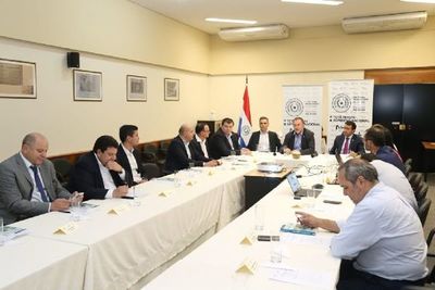 Ejecutivo crea comisión de gastos del Estado