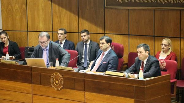 Gobierno busca dinaminzar economía