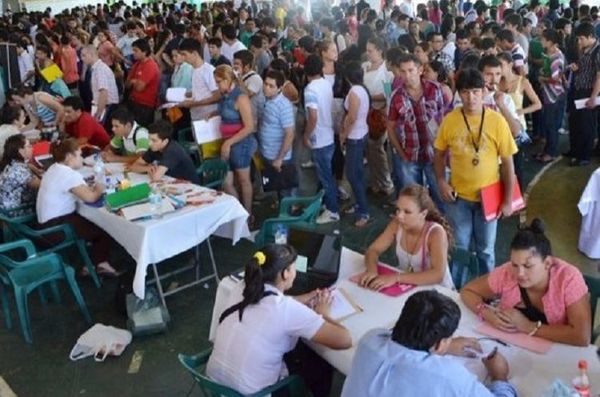 Desempleo afecta a miles de jóvenes de zonas urbanas