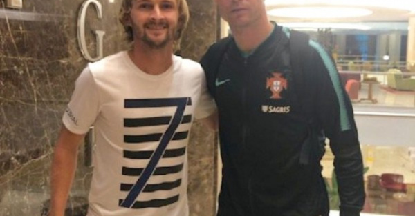 Clar se sacó  foto con CR7 y se “declaró”