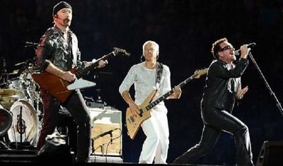 U2 ofrece desbordante show en Barcelona