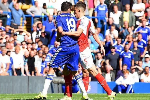 Por "conducta violenta", sancionan a Diego Costa