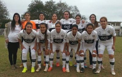 Olimpia y Limpeño van por el titulo en fútbol femenino