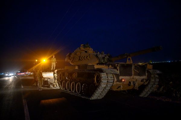 Siria: EEUU y ofensiva turca empujan a kurdos a acercarse a Al Asad