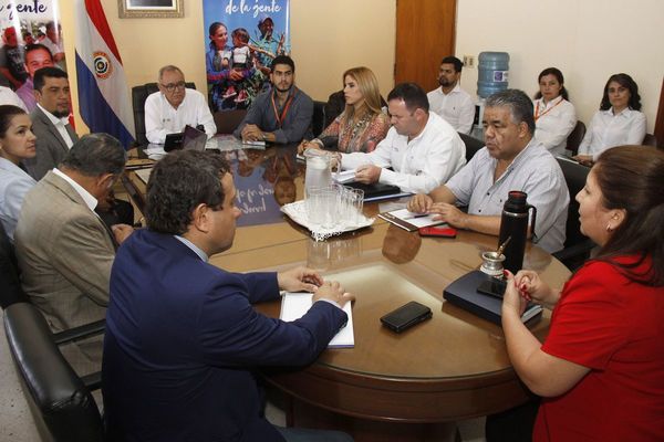 Gobierno busca mejorar mecanismos para desarrollo agrícola