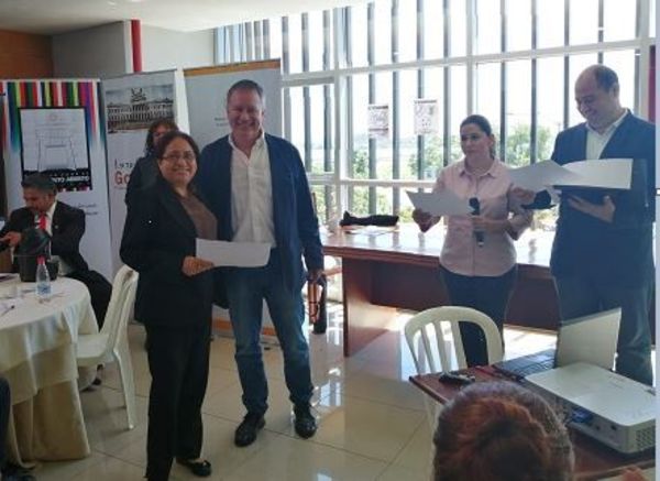 Funcionarios se capacitan en elaboración de planes de acción para sus instituciones