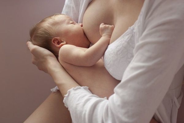 Leche materna podría reducir autismo