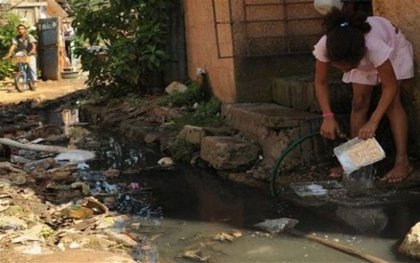 2,4 mil millones de personas carecen de acceso a saneamiento