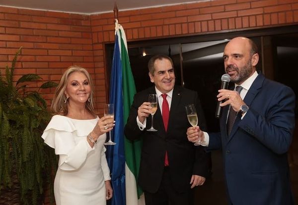 Italia condecora a Felipe Cogorno con la “Orden de la Estrella Italiana”