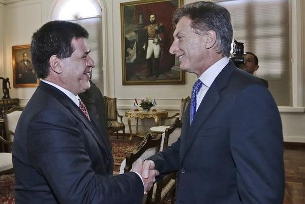 Senado manda al archivo proyecto de derogación del acuerdo Cartes-Macri