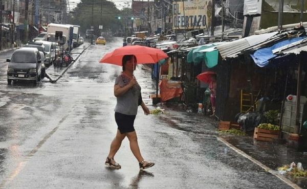 Lunes caluroso con lluvias dispersas