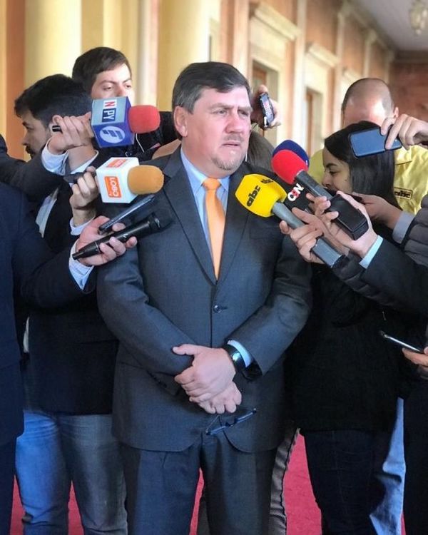 Titular del Congreso confirma que el Ejecutivo acepto cumbre de poderes para fijar agenda país