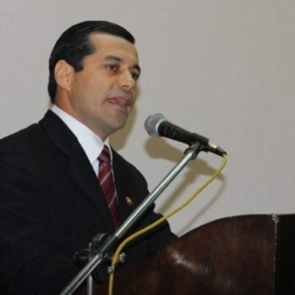Félix Sosa, funcionario antiguo de la ANDE, es nombrado titular de la estatal