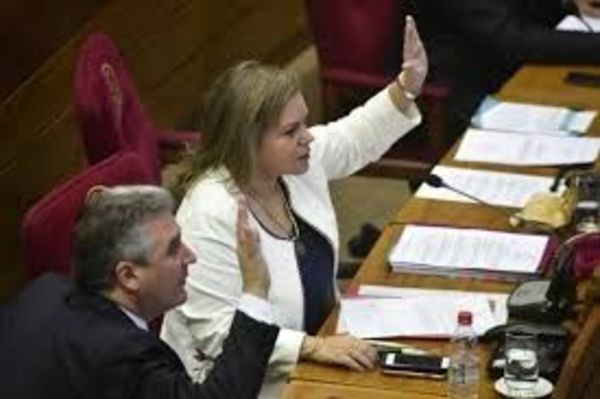 Lilian Samaniego solicita la renuncia del Cristian Kriskovich del JEM