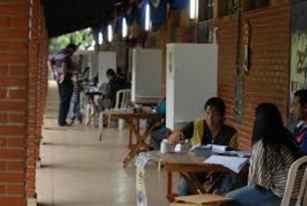 Inician las votaciones en Ciudad del Este para elegir Intendente