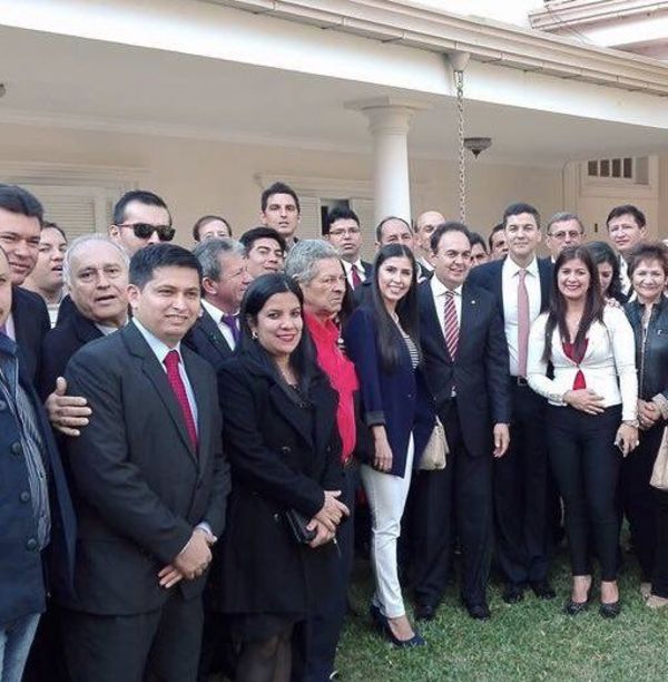 Senador Juan Dario Monges nombra a hurrero en Contraloría