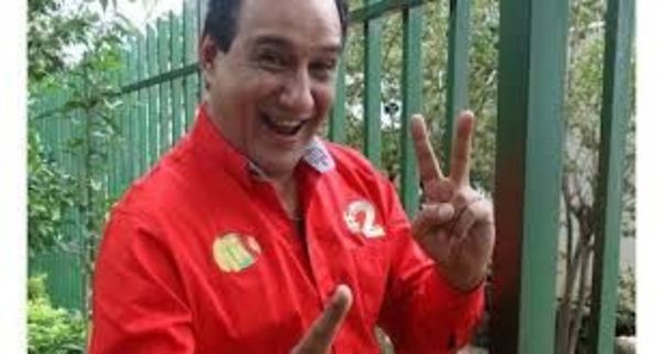 Denuncian supuestos contrato de bailarinas, compras irregulares y manoseo a funcionarios en gobierno de Hugo Javier