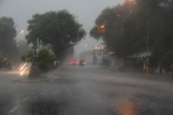 Lunes nublado y con tormentas
