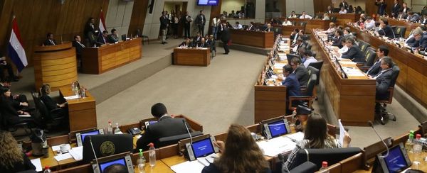 Embretan a Contralor General con más acusaciones