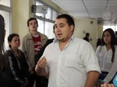 Steven Patrón confirma su candidatura a la concejalía de Asunción