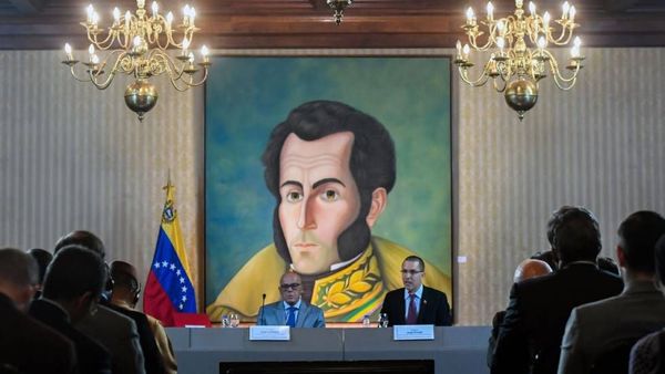 El chavismo pacta con un sector de la oposición mientras Guaidó da por roto el intento de diálogo