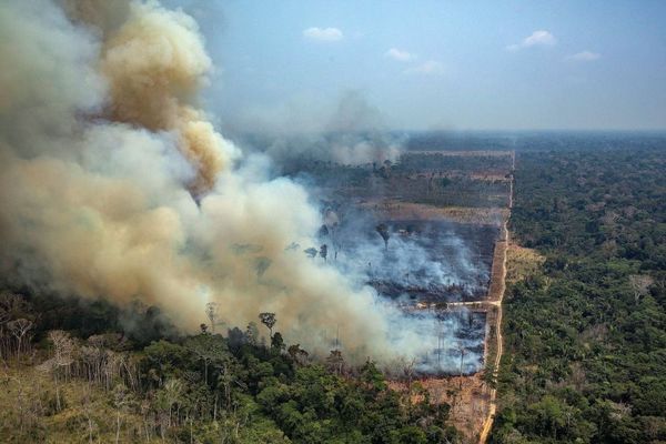 Brasil rechaza ayuda del G7 para combatir incendios en sus fronteras