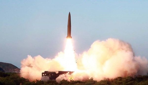 Corea del Norte lanzó dos misiles balísticos de corto alcance