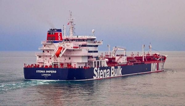 Irán captura un petrolero británico y detiene brevemente a otro en el estrecho de Ormuz