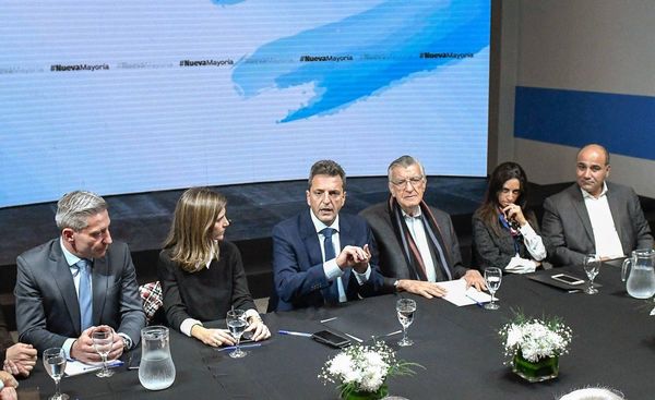 Cristina Kirchner suma al moderado Sergio Massa a su frente electoral