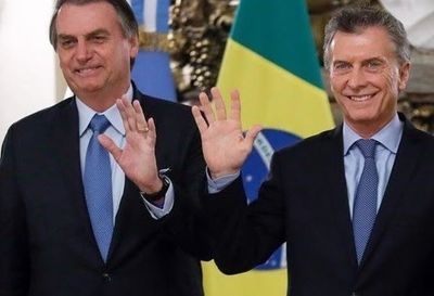 Jair Bolsonaro y Mauricio Macri analizan una moneda común Peso Real