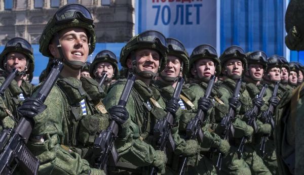 Venezuela dice que más militares rusos llegarán al país