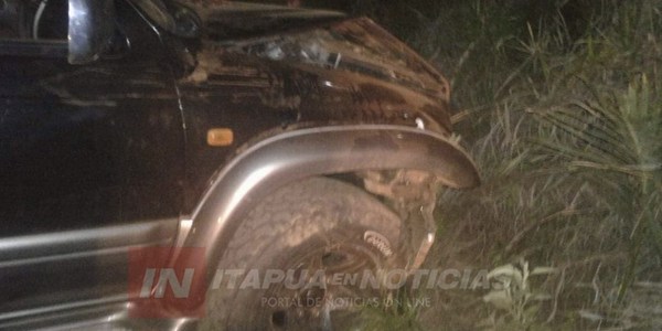 VUELCO DE CAMIONETA CERCA DE LA RUTA 8 A LA ALTURA DE CNEL. BOGADO