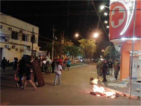 Con escraches recuerdan un año de lucha contra gestión de Urbieta