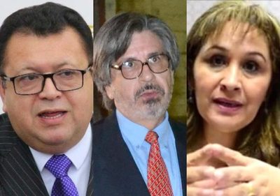 Camaristas logran protegerse de escrachadores con custodia policial
