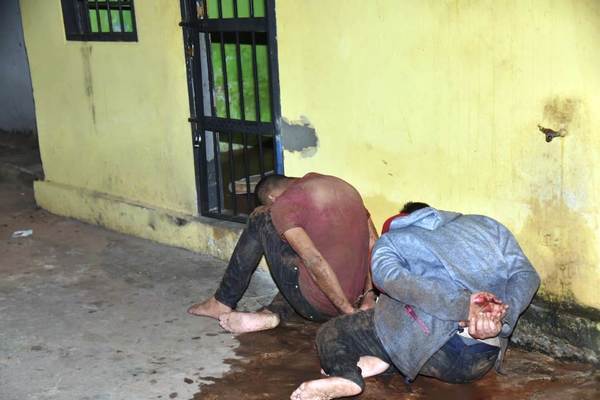 Tras asalto, persecución y tiroteo frenan a dos motochorrros •