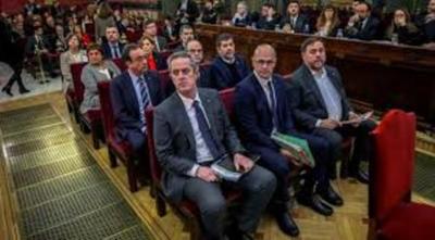 Supremo español condena a líderes catalanes a 13 años de prisión » Ñanduti
