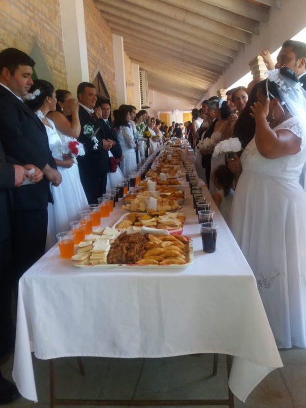 Reducto: 34 parejas dieron el sí en un casamiento comunitario | San Lorenzo Py